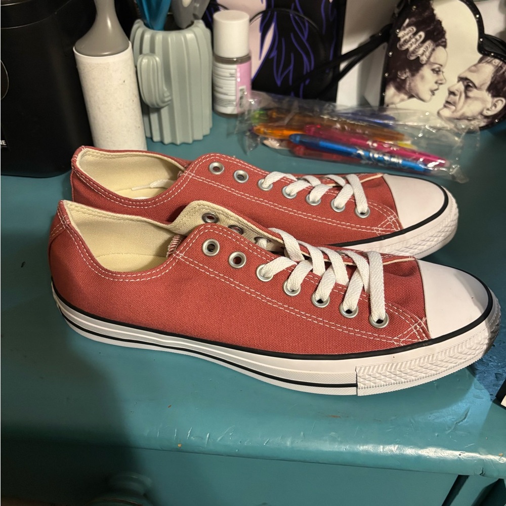 Converse Low Top Sneakers
